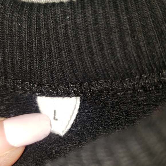 Kotn Crewneck Sweater Black - Picture 4 of 8